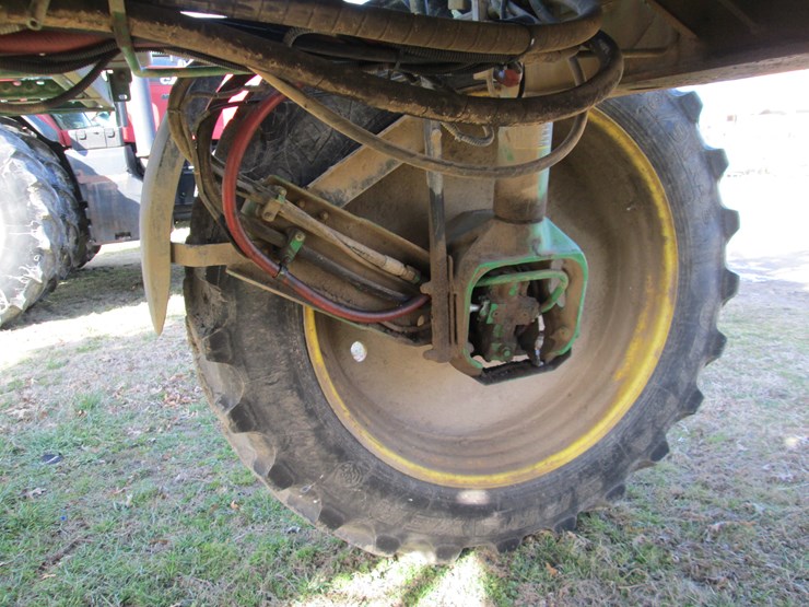 john-deere-4830-image-41