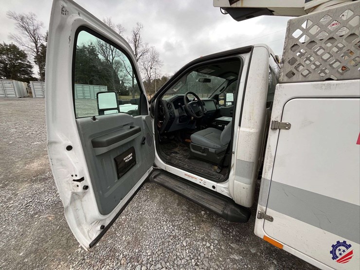 2013-ford-f450-image-54