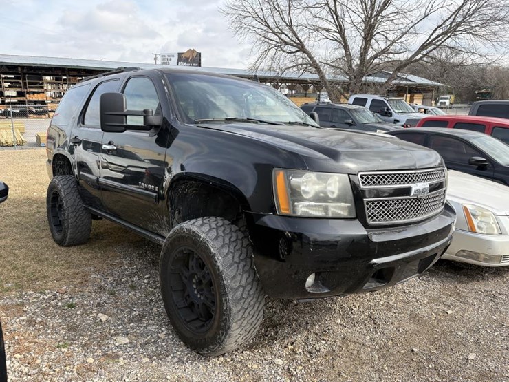 2007-chevrolet-tahoe-ltz-image-3