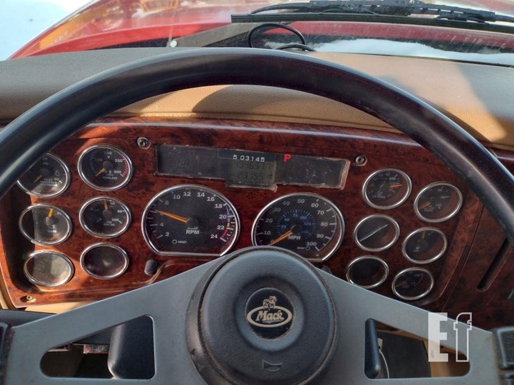 06-mack-cv713-granite-dump-truck^title^-image-10