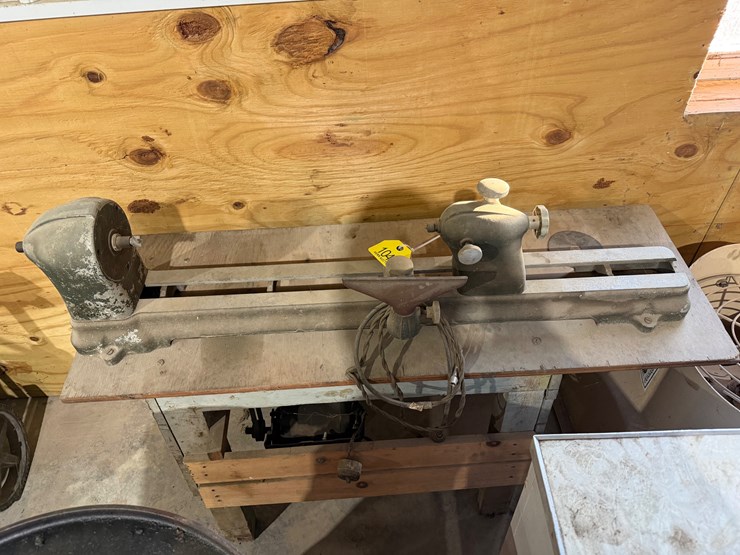 #1049-•-wood-lath-image-1