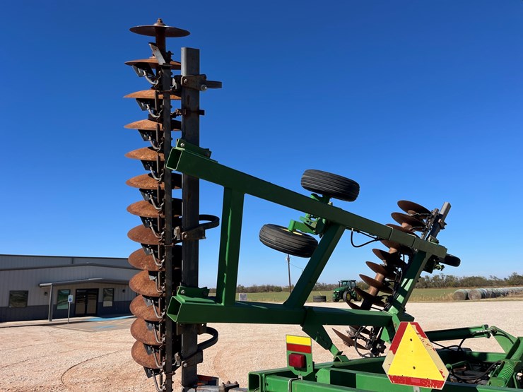 2004-john-deere-637-image-12