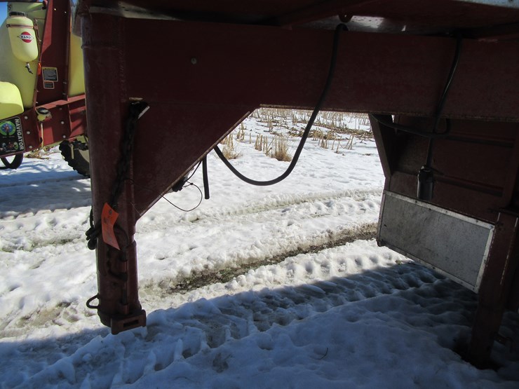 #8958-•-1991-travalong-gooseneck-livestock-trailer-(has-wi-title)-image-5