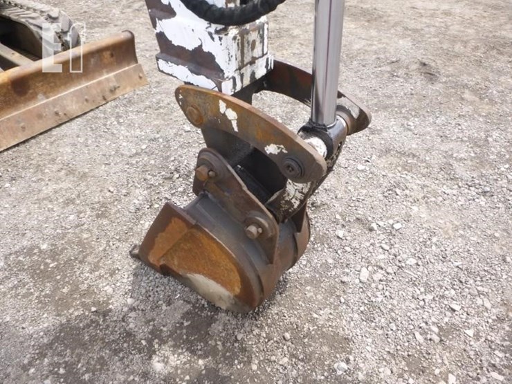 2001-bobcat-331e-image-16