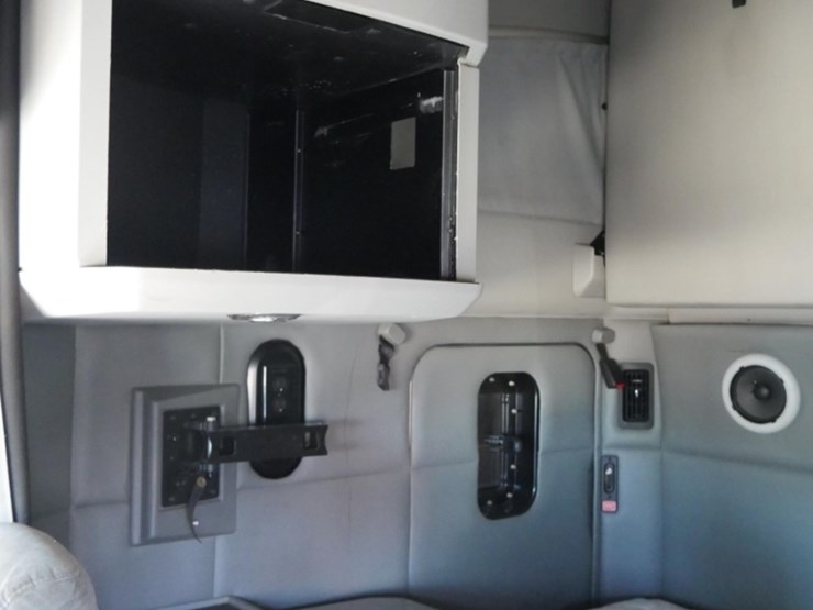 kenworth-t680-image-19