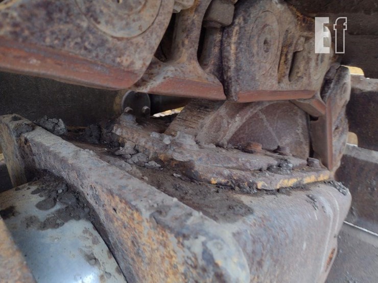 2006-caterpillar-d6n-xl-image-35