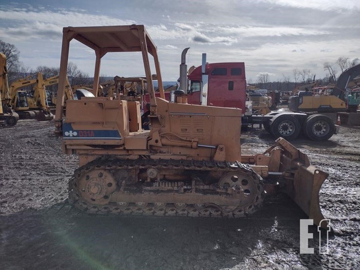 komatsu-d31a-17-image-3