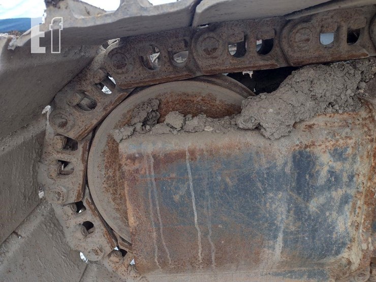 2022-case-cx250d-image-40