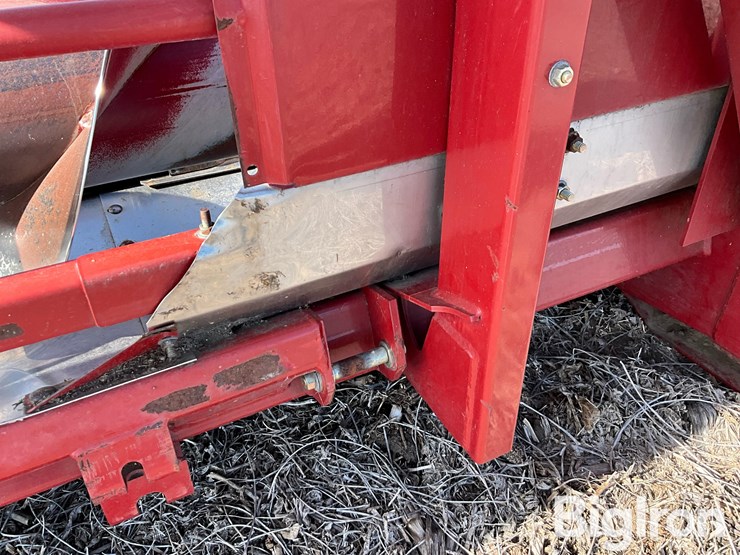 2010-case-ih-3406-image-12