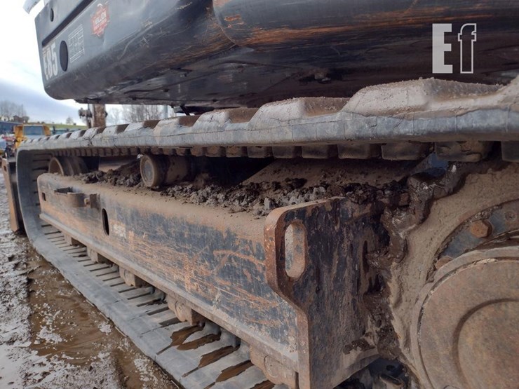 2014-bobcat-e85-image-32