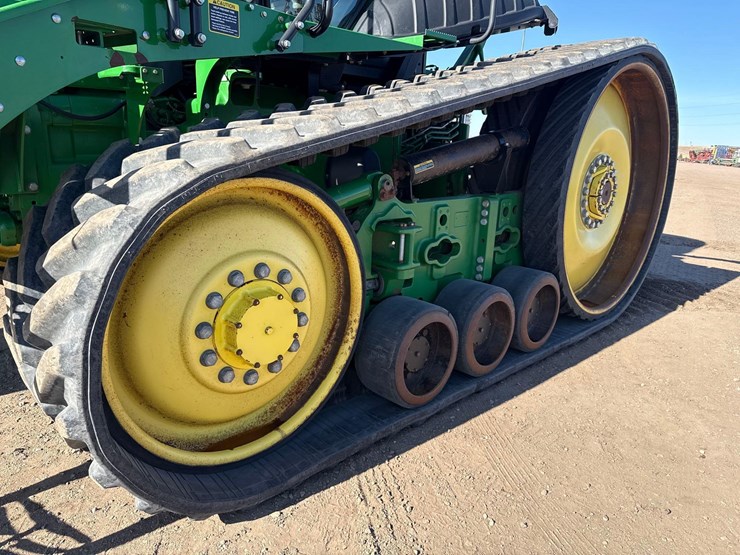 2010-john-deere-8360rt-image-24