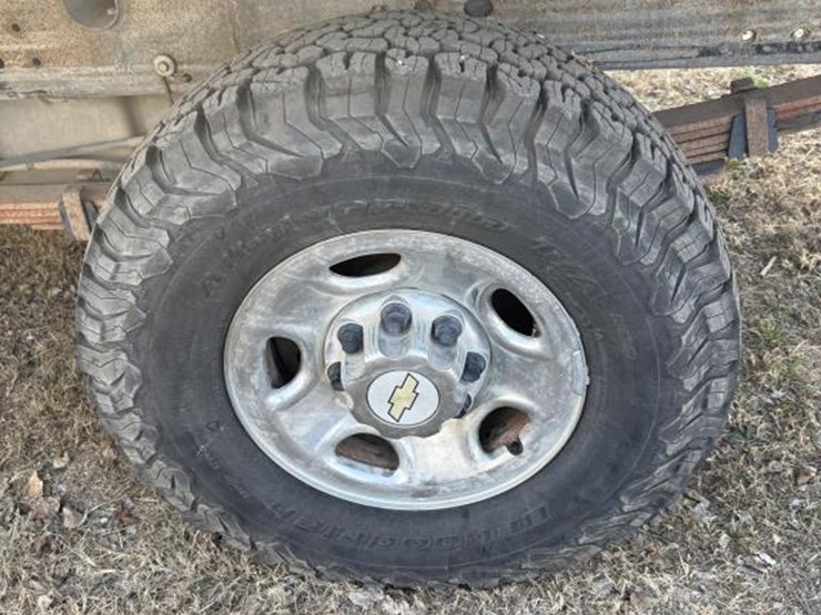 2009-chevrolet-3500-image-7