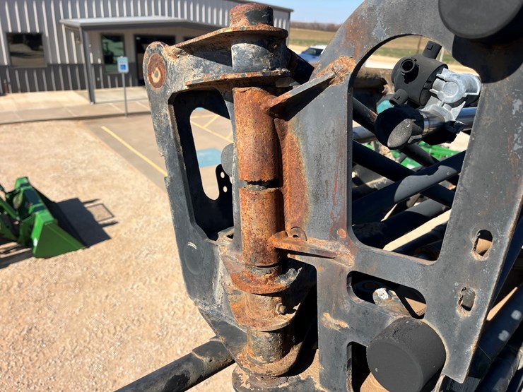 2005-john-deere-4920-image-33