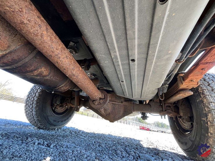 2010-chevrolet-silverado-s/a-service-truck-image-26