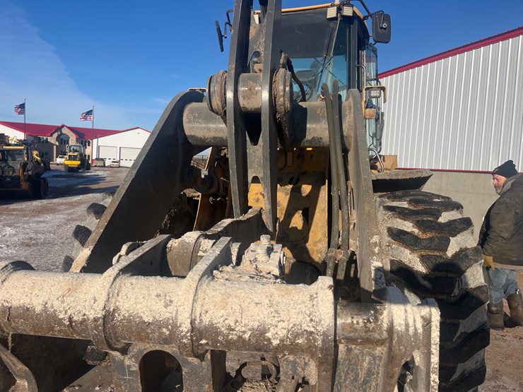 2009-deere-524k-image-23