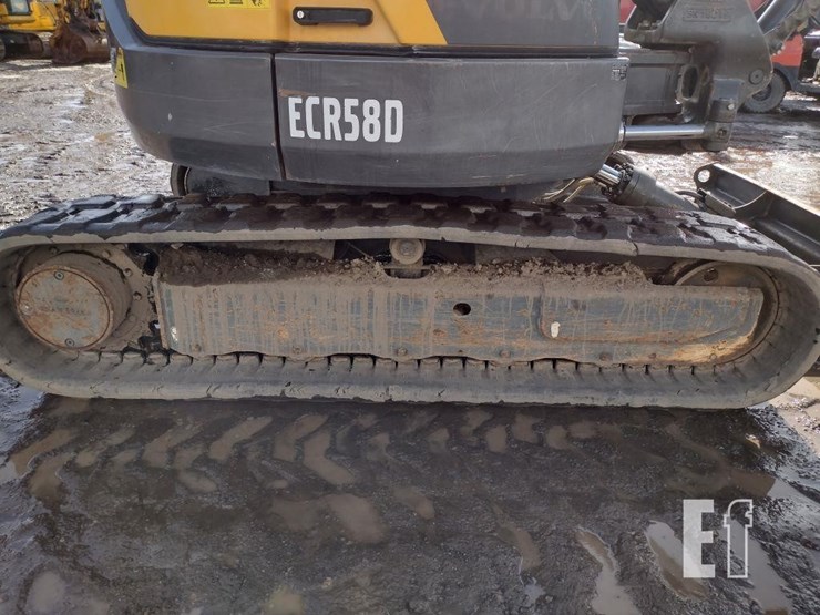 2016-volvo-ecr58d-image-35