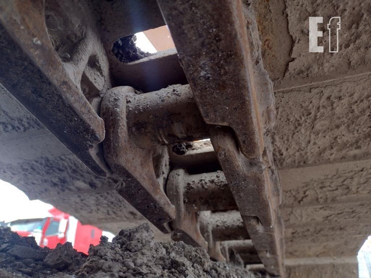 2022-case-cx250d-image-33