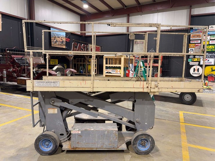 stratolift-krx20-scissor-lift-image-5