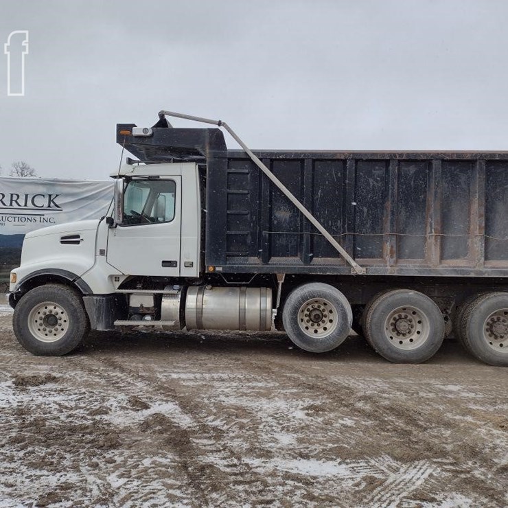 12 VOLVO VHD DUMP TRUCK^TITLE^
