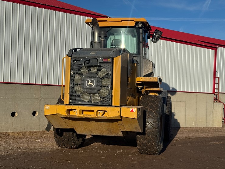 2020-deere-624l-image-9