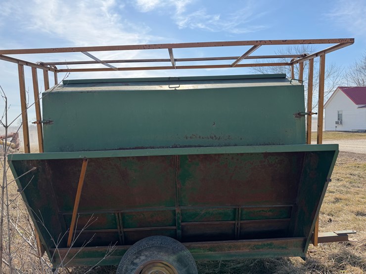 #1073-•-calf-creep-feeder-image-5