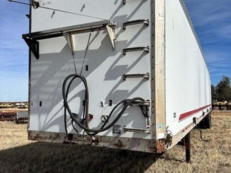 1997-wilkens-walking-floor-image-1