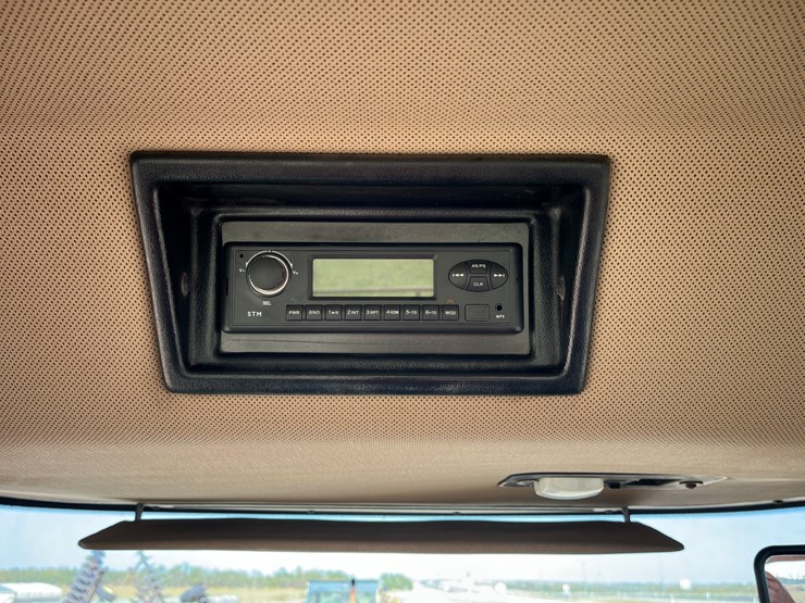 1991-john-deere-8760-image-25