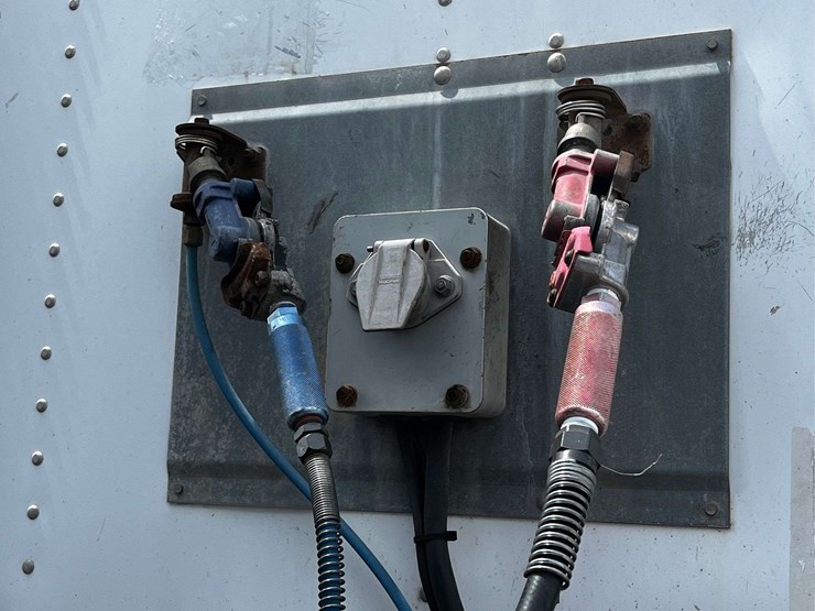 2007-wabash-tra/rem-s/a-van-trailer-image-13