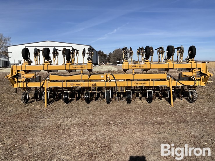 2017-buffalo-63071630-16r30-cultivator-image-2