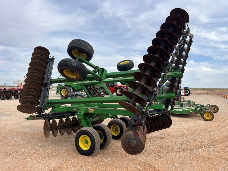 1990-john-deere-630-image-13