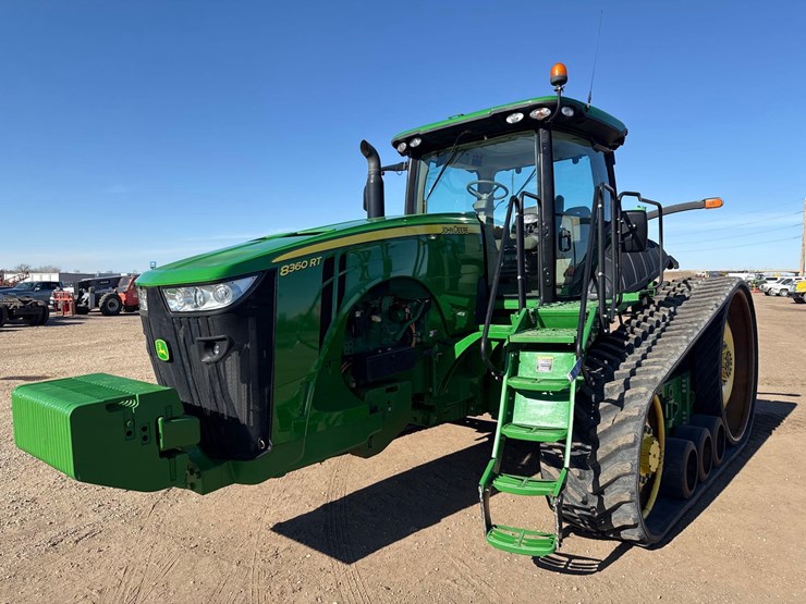 2010-john-deere-8360rt-image-1