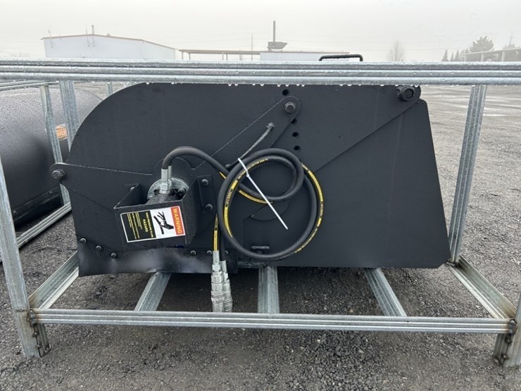 2025-pabreak-72"-box-broom-image-3