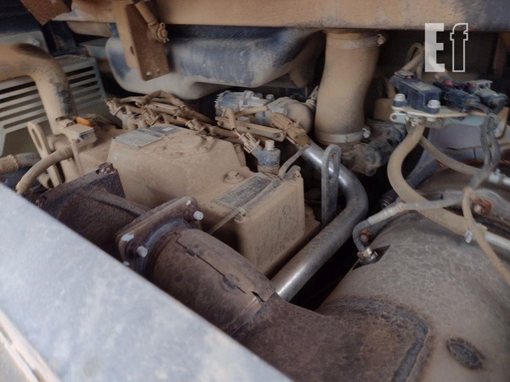 2021-deere-85g-image-51