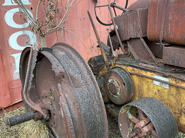 minneapolis-moline-ztu-image-19