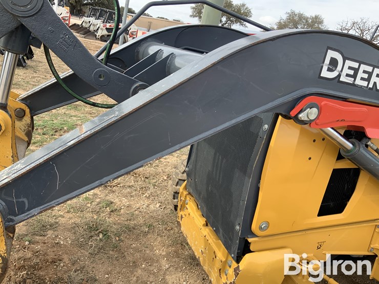 2023-deere-310g-image-10