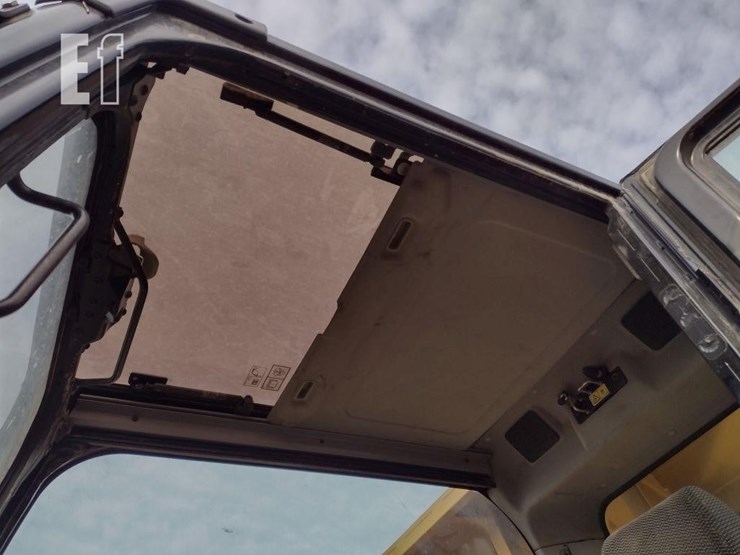 2017-morooka-mst3000vd-image-12