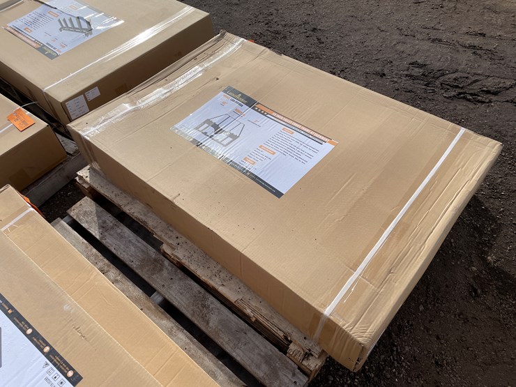 #2122-•-landhonor-45"-pallet-forks-frame-attachment-image-10