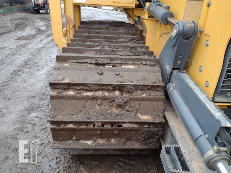 2012-deere-700k-lgp-image-33