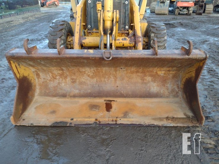 2005-caterpillar-420d-image-18