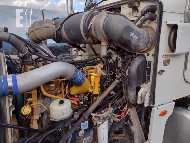 2008-peterbilt-365-image-22