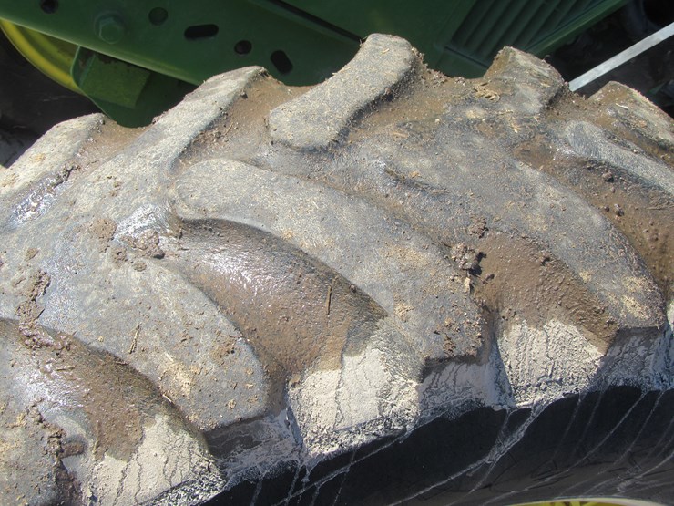 john-deere-7200-image-6