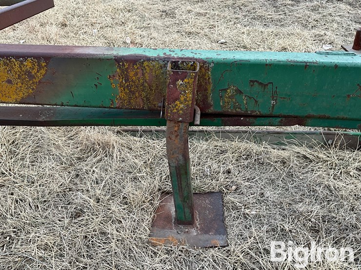 elk-creek-6-bale-cart-w/3-pt-bale-carrier-image-11