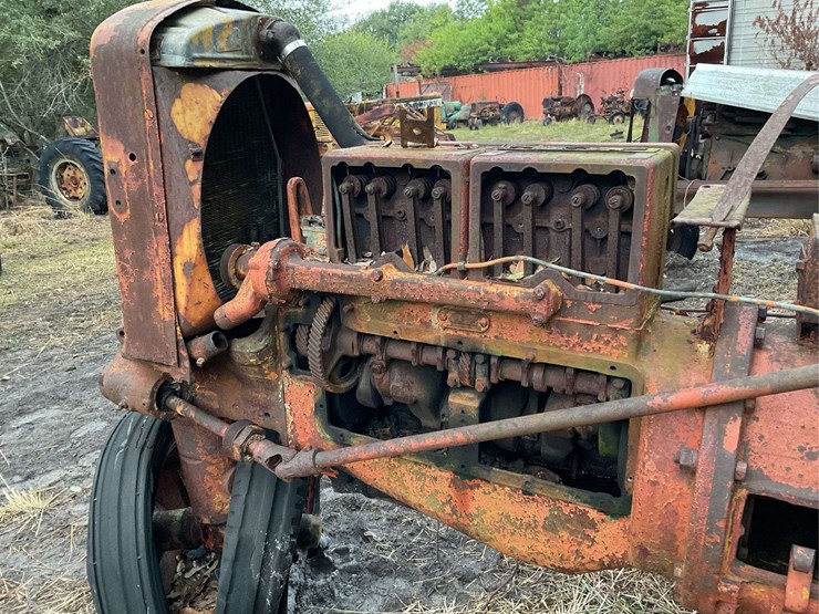 minneapolis-moline-ztu-image-16