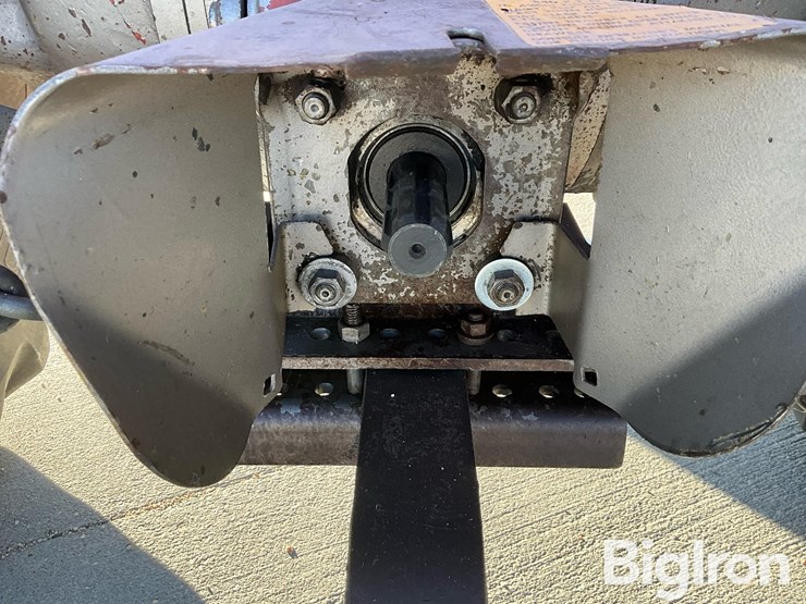 1979-massey-ferguson-275-image-13