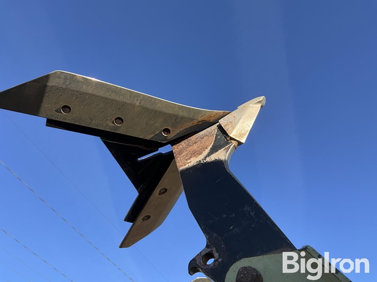 2012-orthman-16r30-cultivator-image-19