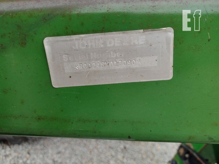 john-deere-245-image-5