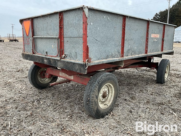 electric-5163-12’-harvest-wagon-w/hoist-image-5