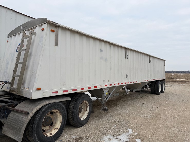 2008-jet-hopper-image-1