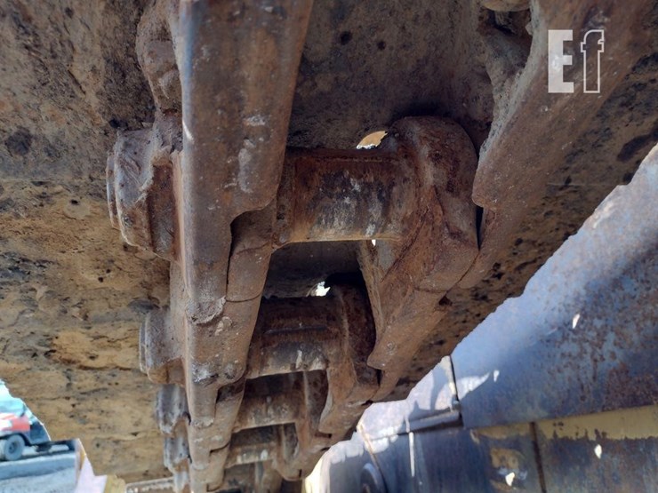 caterpillar-d6h-image-22