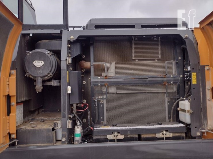 2022-case-cx250d-image-45